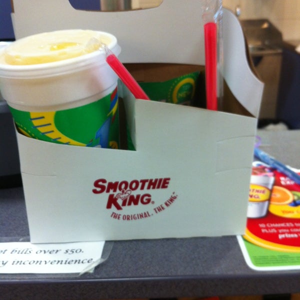 Photo taken at Smoothie King by Latrell W. on 1/8/2013