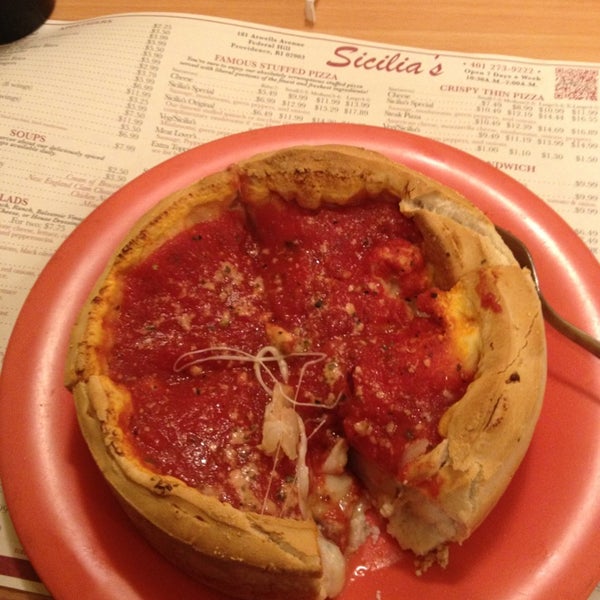 Photo taken at Sicilia&#39;s Pizzeria by Michelle R. on 2/12/2013
