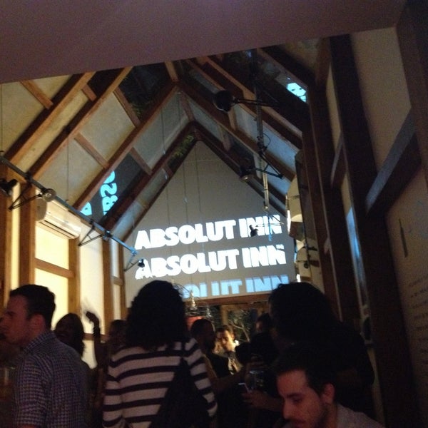 Снимок сделан в Absolut Inn пользователем Raul J. 5/4/2013