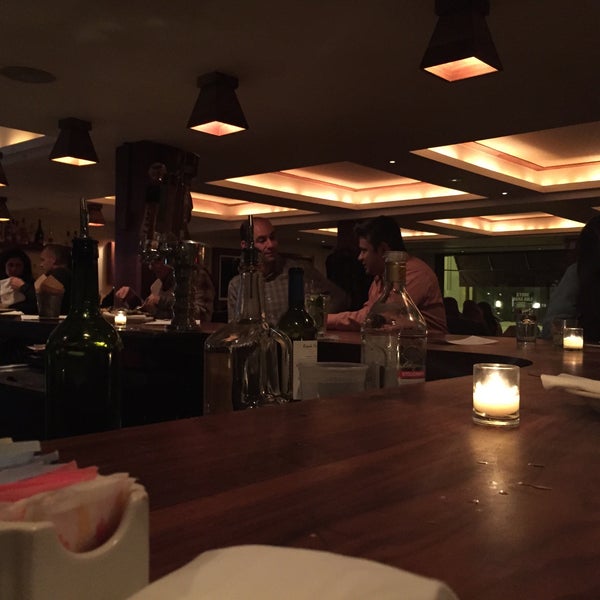 1/29/2015 tarihinde Michele L.ziyaretçi tarafından Barcelona Restaurant &amp; Wine Bar'de çekilen fotoğraf