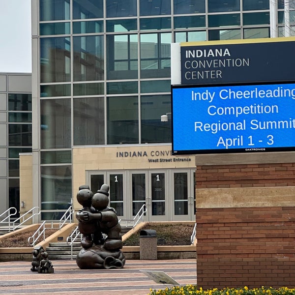 Foto tirada no(a) Indiana Convention Center por Alex C. em 3/27/2023