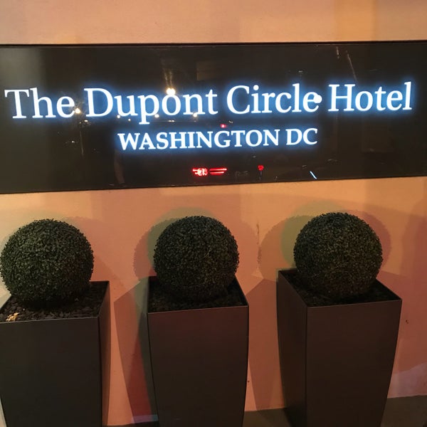 Foto tomada en The Dupont Circle Hotel  por Alex C. el 10/1/2017
