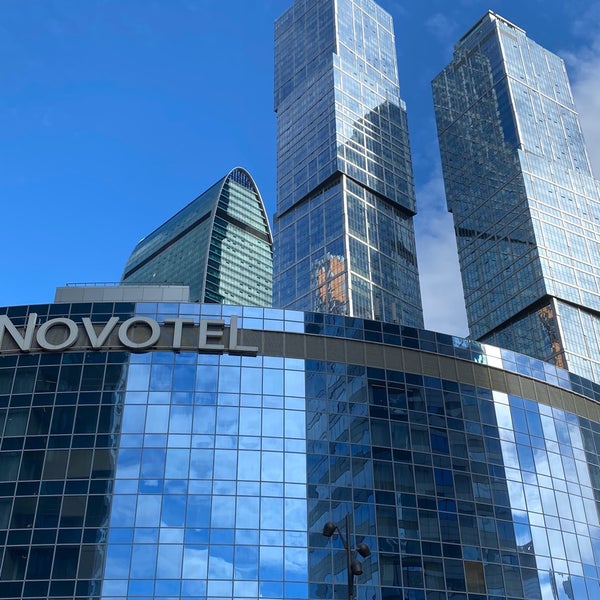 รูปภาพถ่ายที่ Novotel Moscow City โดย Alex C. เมื่อ 3/18/2020