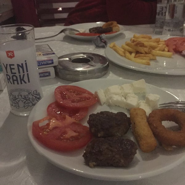 Foto tomada en Tepe Park Restaurant  por Gürkan A. el 10/22/2015