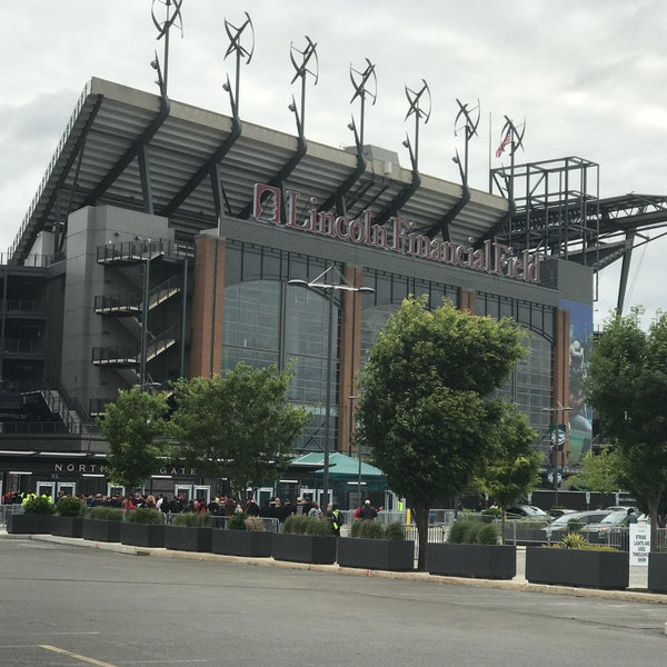 Photo taken at Lincoln Financial Field by Sue E. on 5/12/2017