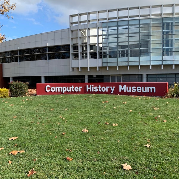 Снимок сделан в Computer History Museum пользователем ganmacs 11/29/2019