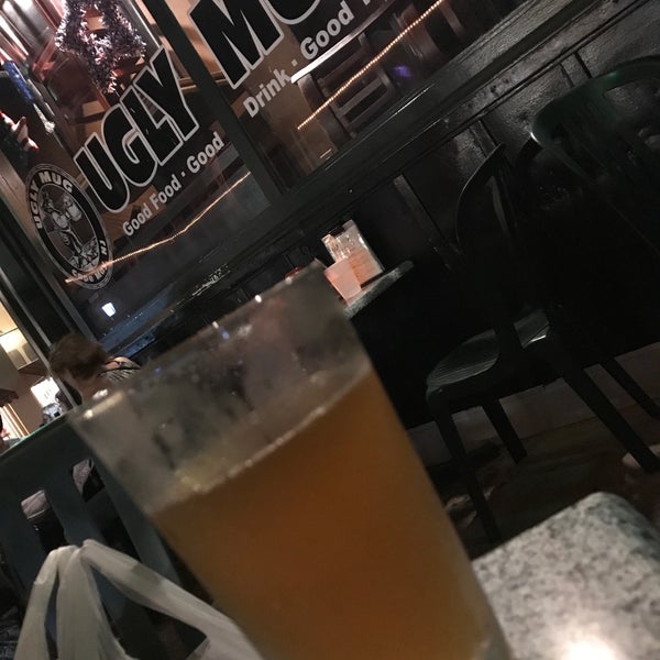 9/3/2018にNeil T.がUgly Mug Bar &amp; Restaurantで撮った写真