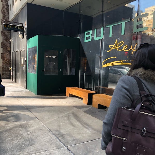 Foto tomada en Butter Midtown  por Danielle R. el 2/3/2019