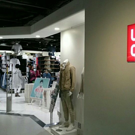 Photos At ユニクロ Clothing Store In 中央区