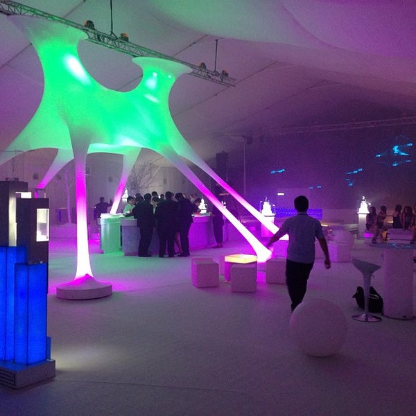 Hollywood undead five. Def event. Цифры 100 200 300 400 500 600 700 800 900 1000. Def event. Def event.