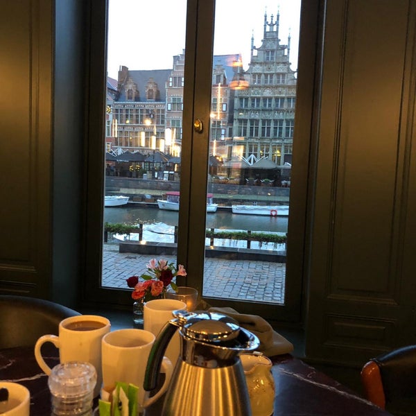 12/2/2018 tarihinde Antonio P.ziyaretçi tarafından Ghent Marriott Hotel'de çekilen fotoğraf