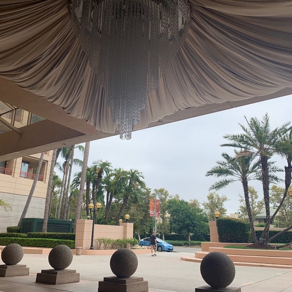 Foto scattata a InterContinental Los Angeles Century City da Allie K. il 8/23/2019