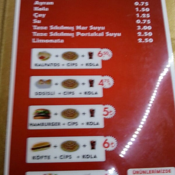 Foto tirada no(a) Kaldırım Fast Food por ahmet C. em 8/17/2013