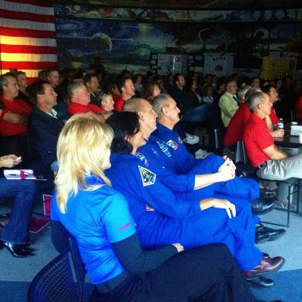 Foto tomada en Challenger Space Center  por Camilla C. el 2/23/2013