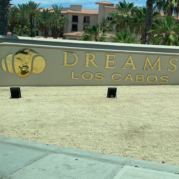 Photo taken at Dreams Los Cabos Suites Golf Resort &amp; Spa by JT W. on 7/16/2019