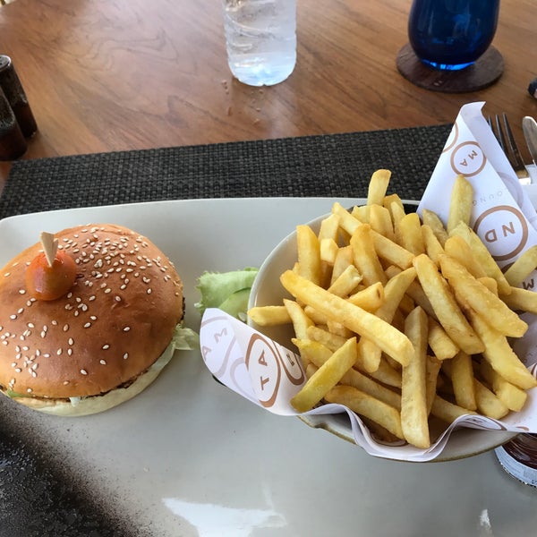 Very nice beef burger and nice price.