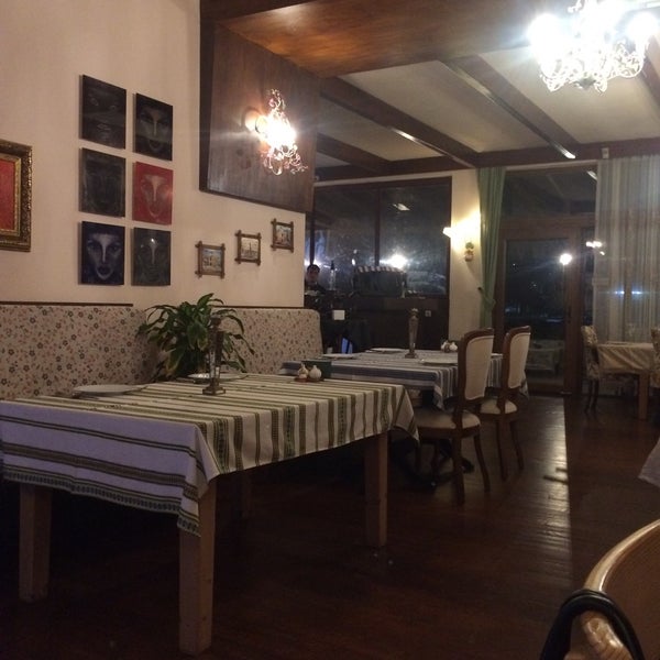 Photo taken at Kalina Kafe Restaurant (Russian - Ukrainian) by Neslihan Yıldırım on 12/1/2015