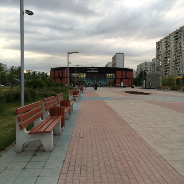 Алма-атинская станция метро. Москва станция метро братеево. Алма атинская 23. Алма атинская 23. Алма атинская 120.