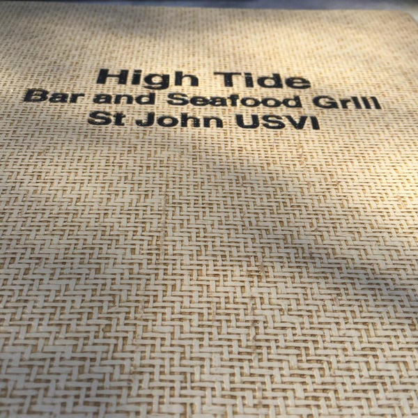 1/14/2016에 JW H.님이 High Tide Bar &amp; Seafood Grill에서 찍은 사진