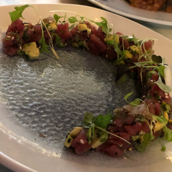 Tuna tartar with rocket ,avocado,sesame &truffle 😋😋😋😋the best Delicious
