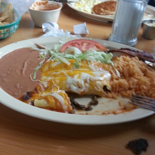 Photos at Taqueria La Fonda Mexican Restaurant in Pasadena