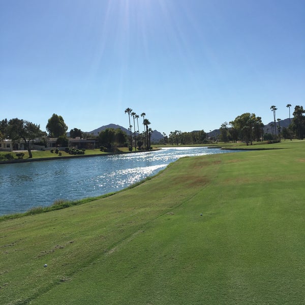 รูปภาพถ่ายที่ McCormick Ranch Golf Club โดย Gary G. เมื่อ 10/3/2015