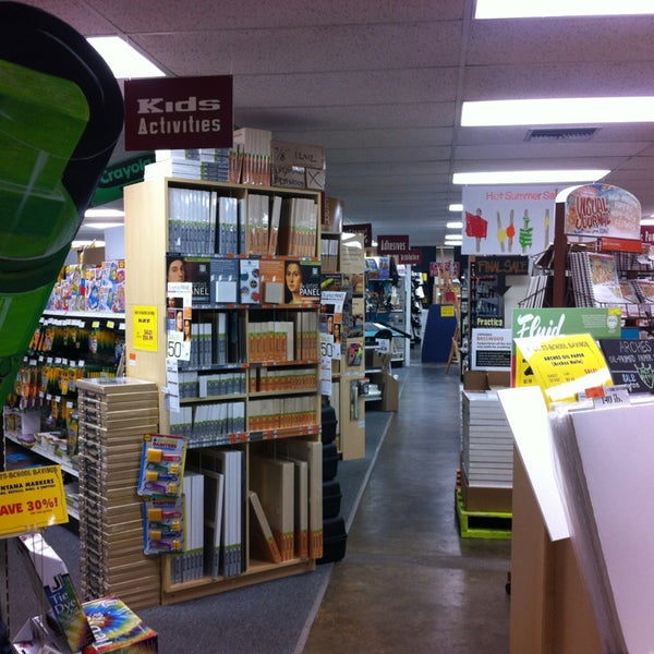 Photos at Jerry's Artarama 3 tips from 194 visitors