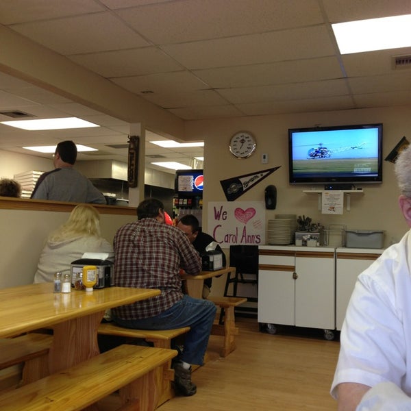 Photos at Carol Ann's Pizza 6 tips from 47 visitors