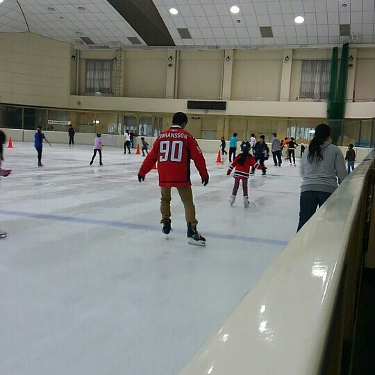 Photos At 宇都宮市スケートセンター 2 Tips