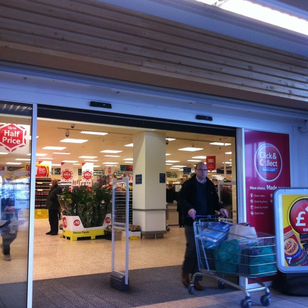 Tesco Extra Stirling Rd, Clifton Moor Centre