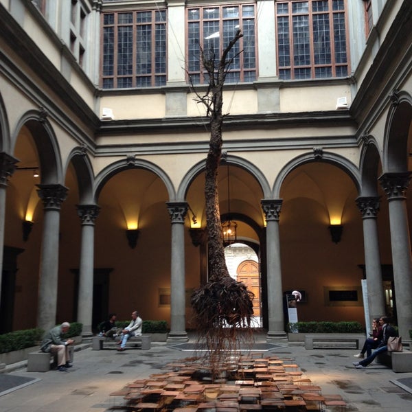 Снимок сделан в Palazzo Strozzi пользователем Lyra N. 6/13/2013