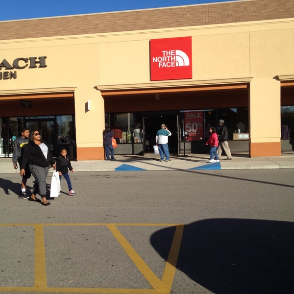 Photos at The North Face Birch Run Premium Outlets - 6 tips