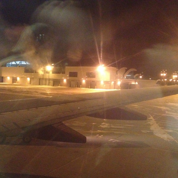 2/10/2015にRoy G.がBishop International Airport (FNT)で撮った写真