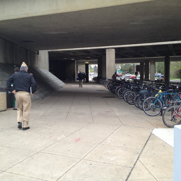 East Falls Church Metro Station Metro Station in Arlington