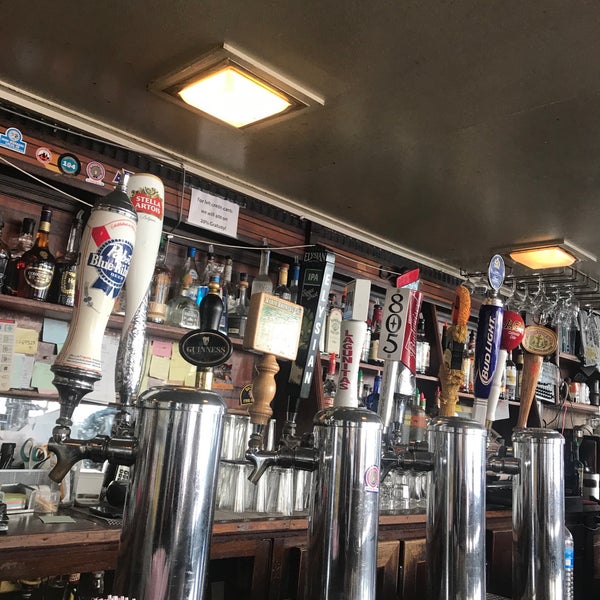 Foto diambil di La Rocca&#39;s Corner Tavern oleh Mike G. pada 9/10/2019