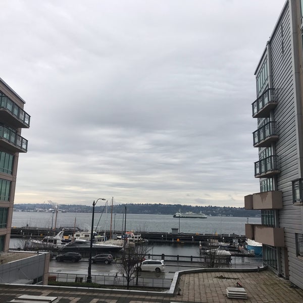 Foto tomada en Seattle Marriott Waterfront  por Mike G. el 11/25/2021