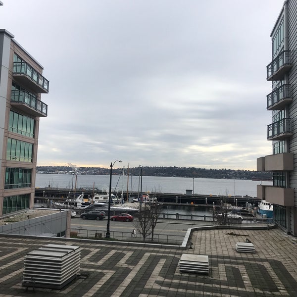 Foto scattata a Seattle Marriott Waterfront da Mike G. il 11/24/2021