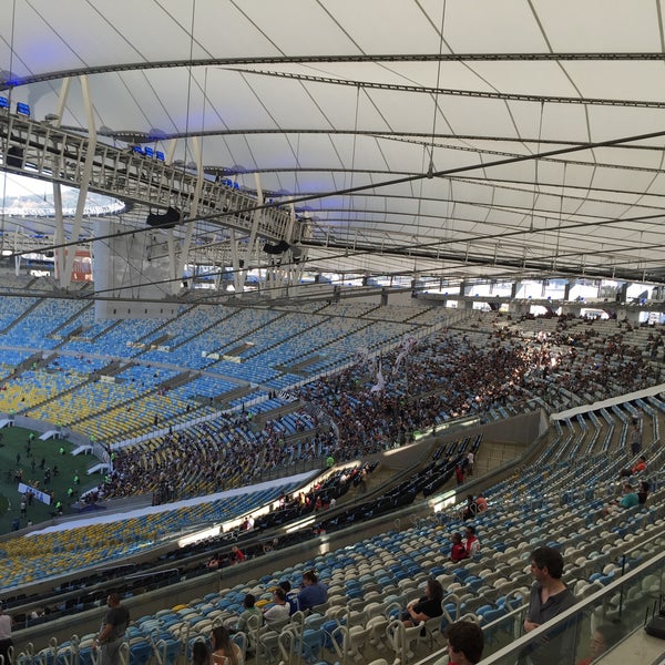 Photo taken at Mário Filho (Maracanã) Stadium by Eduardo G. on 7/12/2015