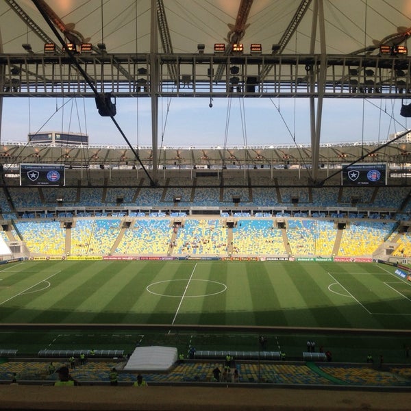 9/22/2013 tarihinde Eduardo G.ziyaretçi tarafından Maracanã Stadyumu'de çekilen fotoğraf