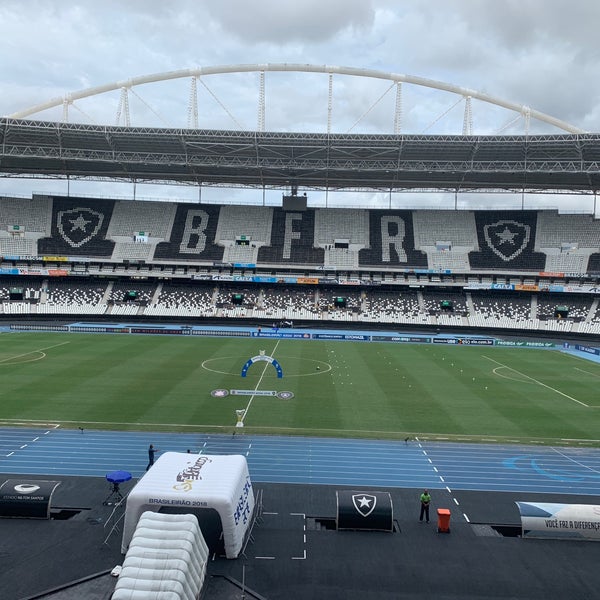 Foto scattata a Estádio Olímpico Nilton Santos da Eduardo G. il 11/4/2018