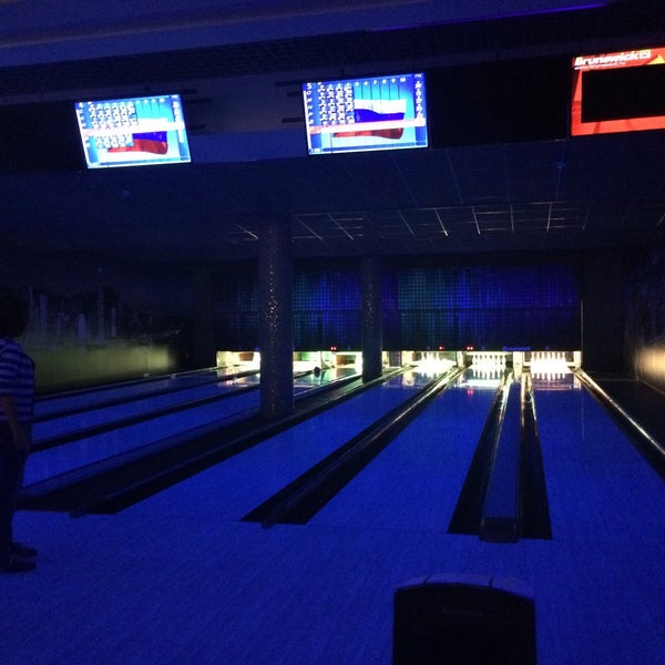 Залы Brunswick боулинг