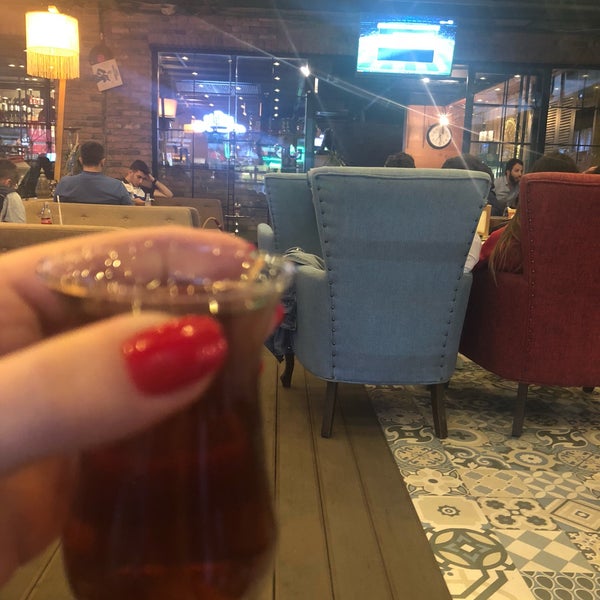 Photo taken at Dubai Cafe Lounge Shisha by Kittyyy K. on 4/29/2018