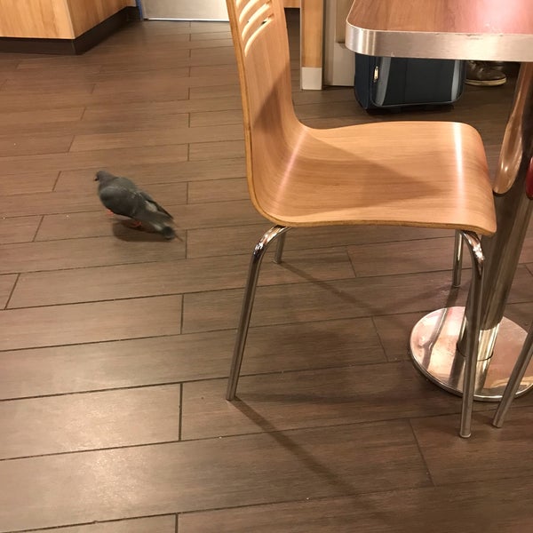 11/7/2018 tarihinde Jakub G.ziyaretçi tarafından Burger King'de çekilen fotoğraf