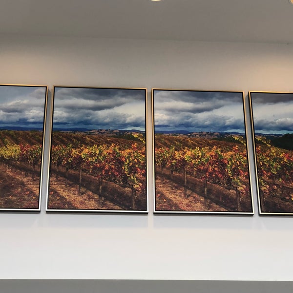 4/20/2018にRebecca W.がJ Vineyards &amp; Wineryで撮った写真