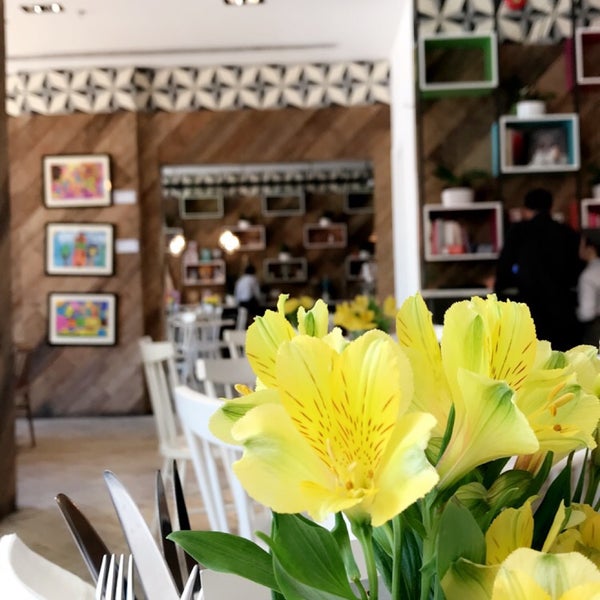 6/17/2018에 Mohammed S.님이 Paper Fig Restaurant &amp; Dessert Shop에서 찍은 사진