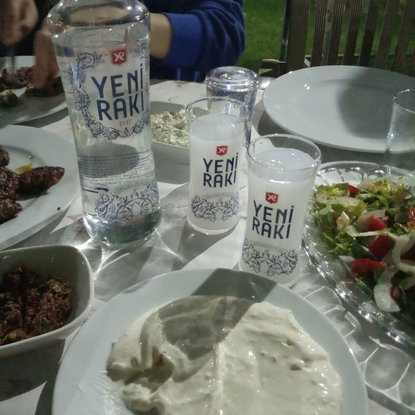 รูปภาพถ่ายที่ 9 Oluk Özcanlı Et ve Balık Evi โดย Özgür Ç. เมื่อ 6/7/2019