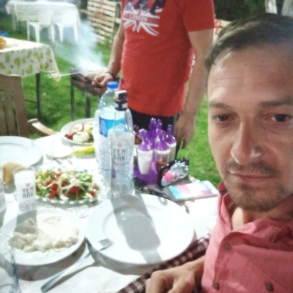 Das Foto wurde bei 9 Oluk Özcanlı Et ve Balık Evi von Özgür Ç. am 6/7/2019 aufgenommen