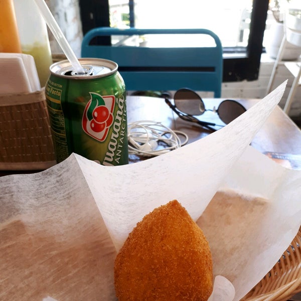 Photo taken at New York Pão de Queijo by Robson V. on 5/15/2017