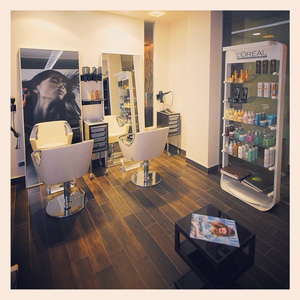 Беверли хиллс салон красоты спб. Беверли хиллз салон красоты лихоборы. Салон красоты легко. Студия красоты beverly hills. Бьюти хиллс красногорск.