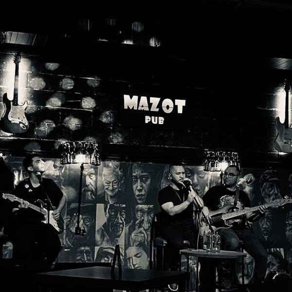Foto diambil di Mazot Pub oleh kys pada 6/16/2022